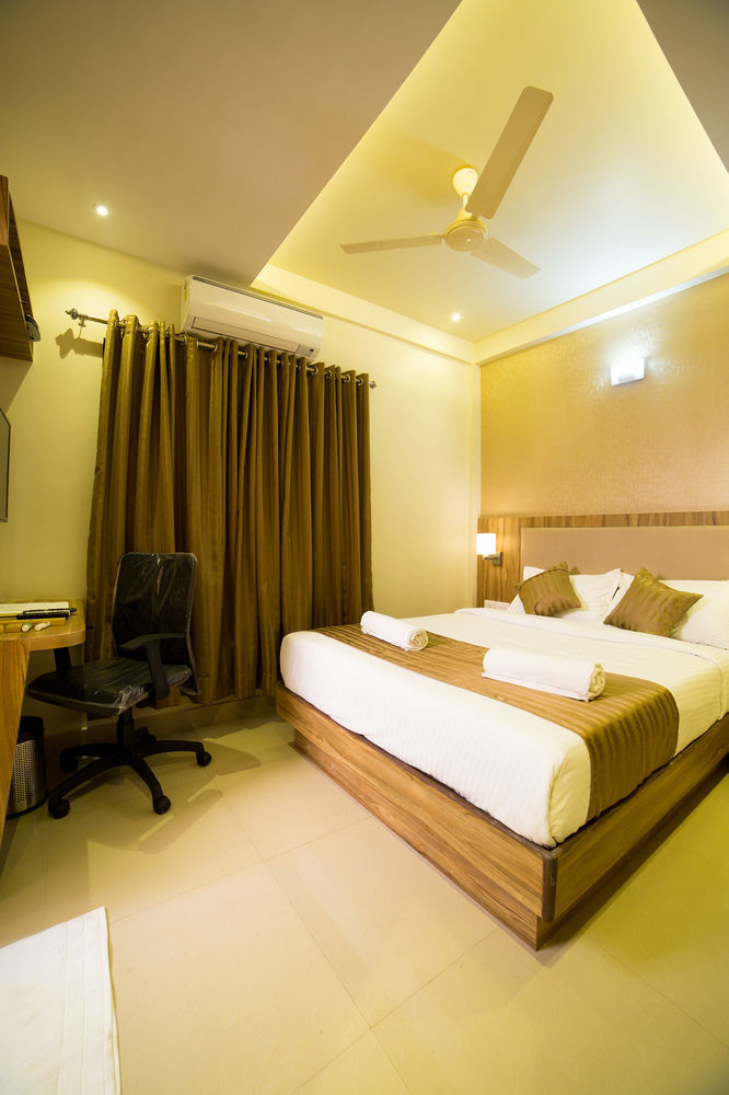 Hotel Plaza Heights Bangalore Dış mekan fotoğraf